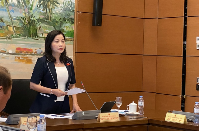 ĐBQH 'choáng' khi cả chợ Ninh Hiệp bán hàng giả, hàng nhái nhưng khi kiểm tra thì… đồng loạt đóng cửa- Ảnh 3. ĐBQH 'choáng' khi cả chợ Ninh Hiệp bán hàng giả, hàng nhái nhưng khi kiểm tra thì… đồng loạt đóng cửa- Ảnh 3.