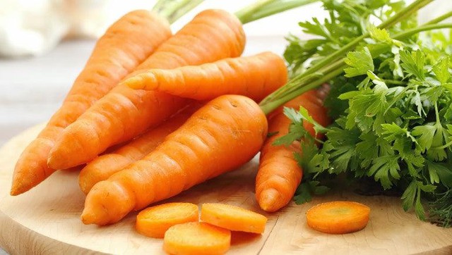 5 loại rau và trái cây nên ăn mỗi ngày để có làn da đẹp, sáng mịn- Ảnh 1. 5 loại rau và trái cây nên ăn mỗi ngày để có làn da đẹp, sáng mịn- Ảnh 1.