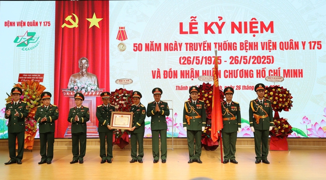 Bệnh viện Quân y 175 vinh dự đón nhận Huân chương Hồ Chí Minh- Ảnh 2.
