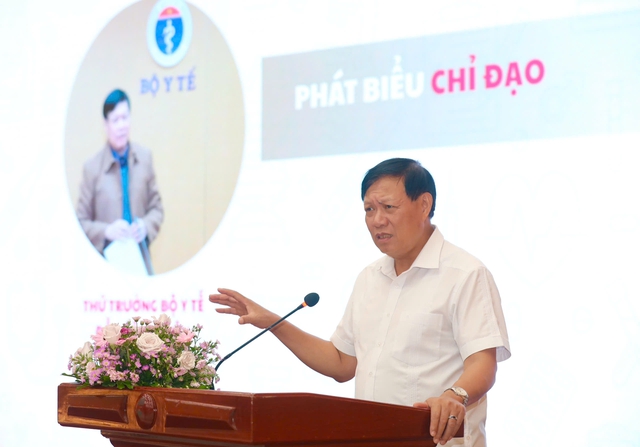 Thứ trưởng Bộ Y tế Đỗ Xuân Tuyên: Đấu tranh quyết liệt, xử lý nghiêm khắc nạn thuốc giả- Ảnh 1.