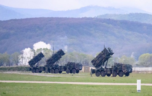 Mỹ đề xuất Ukraine mua Patriot thay vì tiếp tục viện trợ- Ảnh 1. Mỹ đề xuất Ukraine mua Patriot thay vì tiếp tục viện trợ- Ảnh 1.