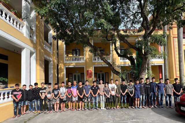 Hẹn hỗn chiến qua mạng, khởi tố 31 thanh thiếu niên- Ảnh 1. Hẹn hỗn chiến qua mạng, khởi tố 31 thanh thiếu niên- Ảnh 1.
