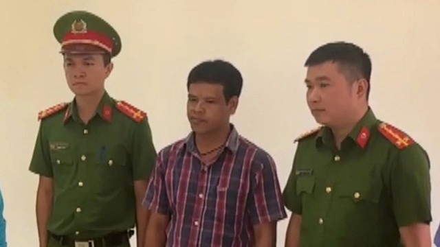Bắt giam một cán bộ 19 lần nhận hối lộ ở Gia Lai - Ảnh 2. Bắt giam một cán bộ 19 lần nhận hối lộ ở Gia Lai - Ảnh 2.