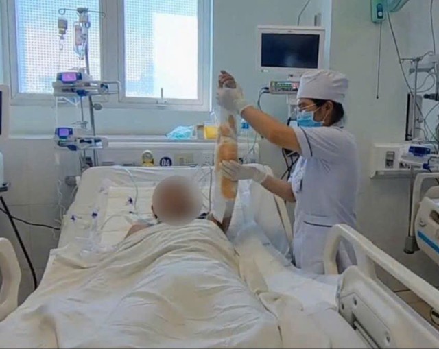 14 ngày căng thẳng giành giật sự sống cho bệnh nhân nhiễm vi khuẩn tụ cầu vàng- Ảnh 2.