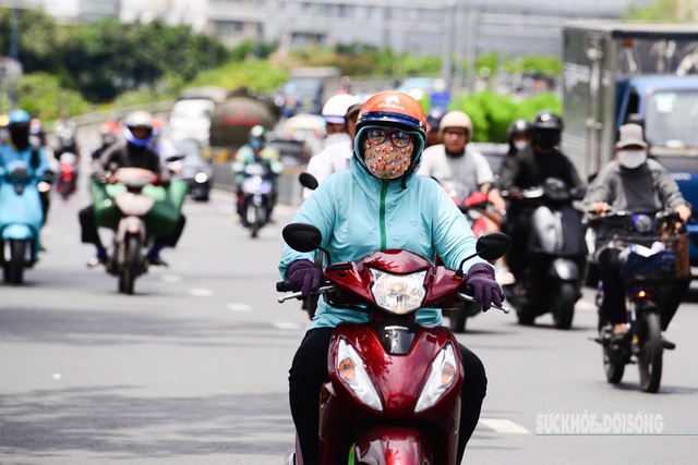 Miền Bắc nắng nóng, tăng nhiệt mạnh trước khi đón mưa dông- Ảnh 2. Miền Bắc nắng nóng, tăng nhiệt mạnh trước khi đón mưa dông- Ảnh 2.