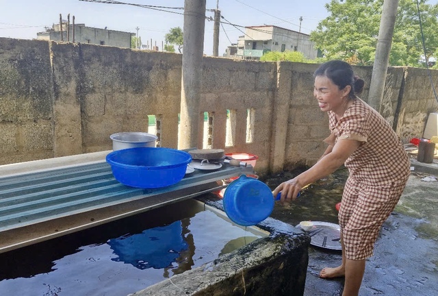 Nguồn nước ngầm dồi dào, hàng trăm hộ dân vẫn 'khát' nước sạch- Ảnh 2. Nguồn nước ngầm dồi dào, hàng trăm hộ dân vẫn 'khát' nước sạch- Ảnh 2.