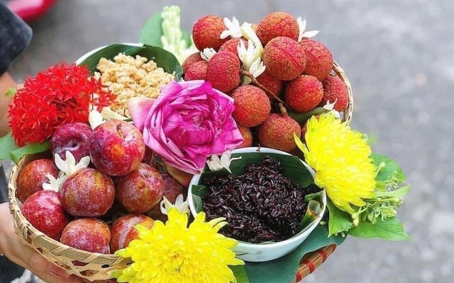 Văn khấn Tết Đoan Ngọ 2025 chuẩn cầu may mắn, xua đuổi xui xẻo- Ảnh 1. Văn khấn Tết Đoan Ngọ 2025 chuẩn cầu may mắn, xua đuổi xui xẻo- Ảnh 1.