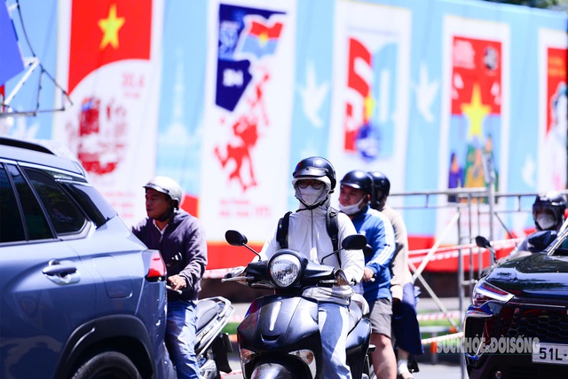 Nhiều khu vực ở Bắc Bộ, Trung Bộ có nắng nóng gay gắt- Ảnh 2. Nhiều khu vực ở Bắc Bộ, Trung Bộ có nắng nóng gay gắt- Ảnh 2.