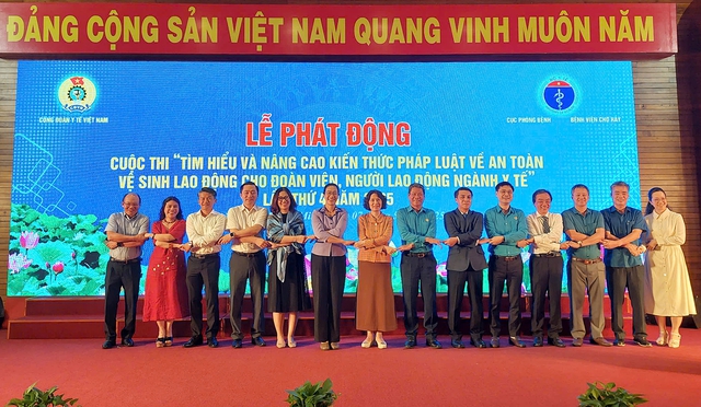 Phát động Tháng hành động về an toàn, vệ sinh lao động- Ảnh 2. Phát động Tháng hành động về an toàn, vệ sinh lao động- Ảnh 2.