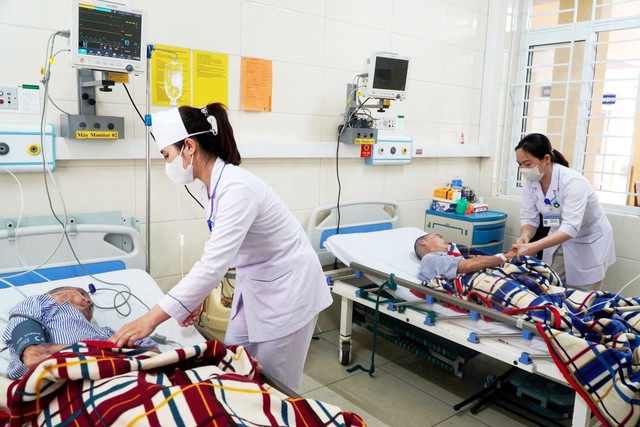Bệnh viện Đa khoa tỉnh Hà Tĩnh mít tinh kỷ niệm ngày Quốc tế điều dưỡng- Ảnh 4. Bệnh viện Đa khoa tỉnh Hà Tĩnh mít tinh kỷ niệm ngày Quốc tế điều dưỡng- Ảnh 4.