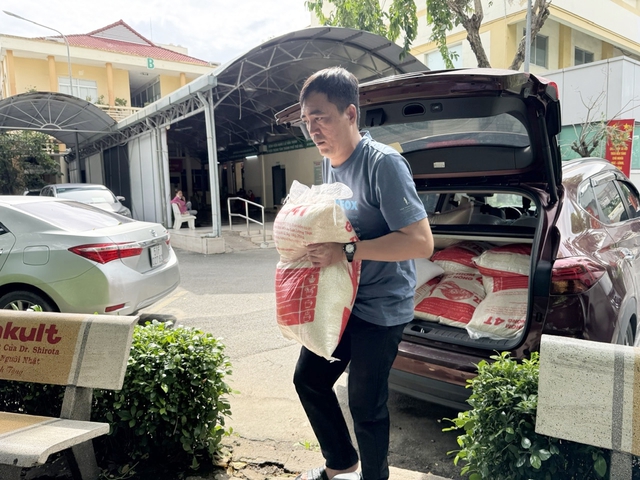 Nhà ăn Hạnh phúc, nơi lan tỏa tình người- Ảnh 1. Nhà ăn Hạnh phúc, nơi lan tỏa tình người- Ảnh 1.