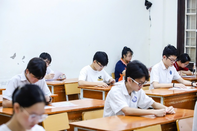 Những mốc thời gian 'vàng' thí sinh cần lưu ý sau kỳ thi tuyển sinh lớp 10- Ảnh 1. Những mốc thời gian 'vàng' thí sinh cần lưu ý sau kỳ thi tuyển sinh lớp 10- Ảnh 1.