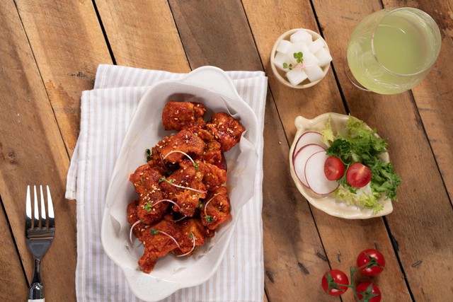 Gà Mỹ xốt Hàn: Đậm đà hương vị, chuẩn vị đam mê!- Ảnh 2. Gà Mỹ xốt Hàn: Đậm đà hương vị, chuẩn vị đam mê!- Ảnh 2.