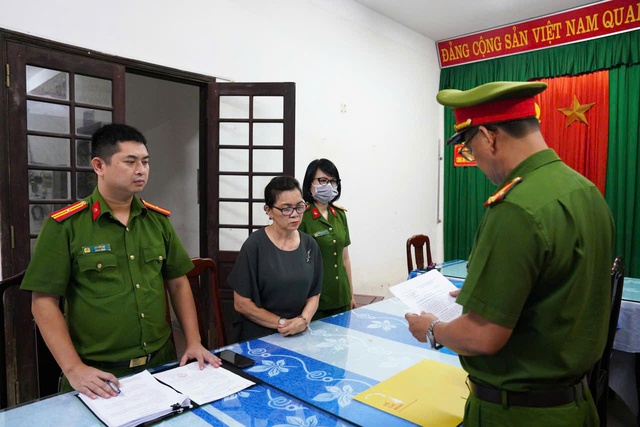 Khởi tố chủ cơ sở sản xuất cà phê giả ở Huế- Ảnh 2. Khởi tố chủ cơ sở sản xuất cà phê giả ở Huế- Ảnh 2.