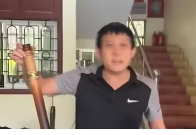 Tạm đình chỉ công tác cán bộ đội thuế xưng ‘mày, tao’ với dân- Ảnh 1. Tạm đình chỉ công tác cán bộ đội thuế xưng ‘mày, tao’ với dân- Ảnh 1.