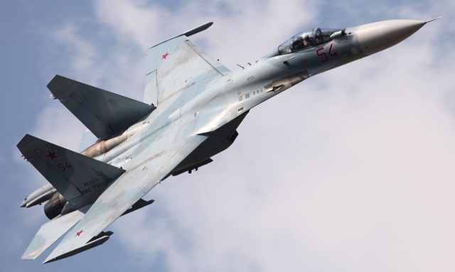 Su-27SM3 – Biến thể Su-27 cải tiến mạnh mẽ với công nghệ của Su-35: Máy bay chiến đấu chiếm ưu thế trên không của Nga hiện nay mạnh đến đâu - Ảnh 1.