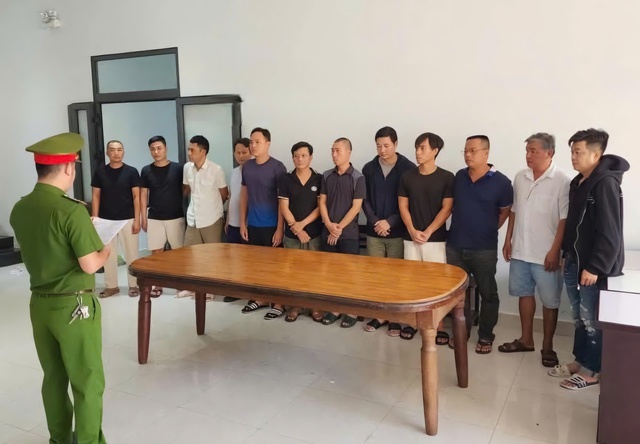 Bắt giữ đối tượng cầm đầu đường dây cá độ bóng đá hơn 2.000 tỷ đồng- Ảnh 1. Bắt giữ đối tượng cầm đầu đường dây cá độ bóng đá hơn 2.000 tỷ đồng- Ảnh 1.