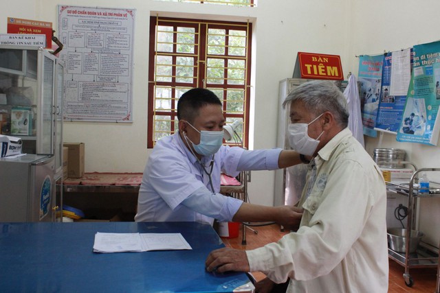 Ninh Bình: Y tế cơ sở là 'người gác cổng' sức khỏe cho nhân dân- Ảnh 3.