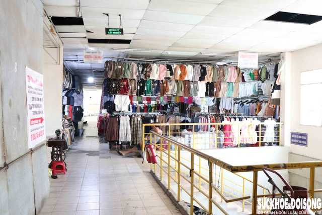 Sau tin đồn kiểm tra hàng hóa ở chợ Phan Rang gây hoang mang, tiểu thương đã mở ki-ốt trở lại- Ảnh 2. Sau tin đồn kiểm tra hàng hóa ở chợ Phan Rang gây hoang mang, tiểu thương đã mở ki-ốt trở lại- Ảnh 2.