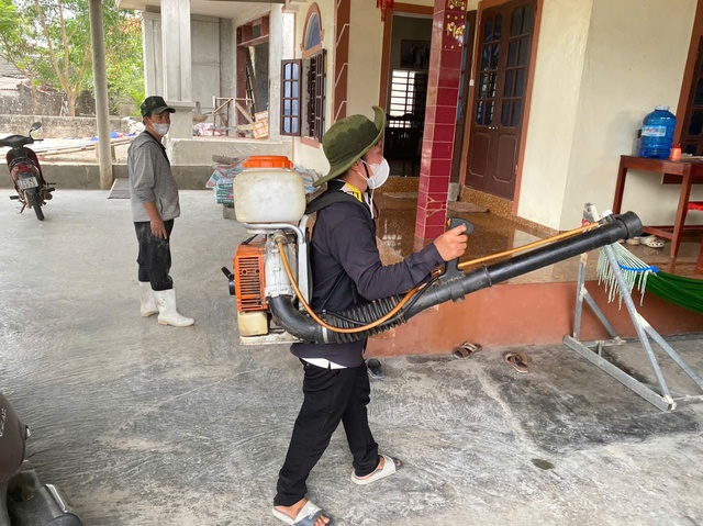 Để dịch bệnh không bùng phát, lây lan sau mưa lũ bất thường- Ảnh 3. Để dịch bệnh không bùng phát, lây lan sau mưa lũ bất thường- Ảnh 3.