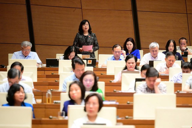 Hành hung nhân viên y tế: Cần có hành lang pháp lý rõ ràng để bảo vệ đội ngũ cán bộ y tế- Ảnh 2.