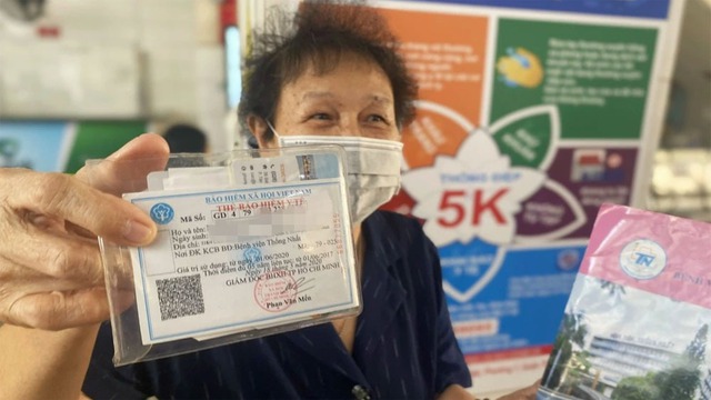 Tin vui cho hàng triệu người không có lương hưu được cấp thẻ BHYT miễn phí- Ảnh 1. Tin vui cho hàng triệu người không có lương hưu được cấp thẻ BHYT miễn phí- Ảnh 1.