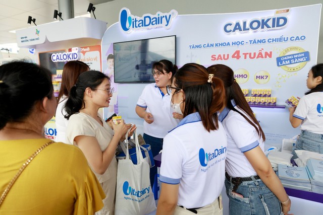 VitaDairy đồng hành cùng Bệnh viện Nhi đồng Thành phố tổ chức Hội nghị Khoa học Kỹ thuật Nhi khoa- Ảnh 4. VitaDairy đồng hành cùng Bệnh viện Nhi đồng Thành phố tổ chức Hội nghị Khoa học Kỹ thuật Nhi khoa- Ảnh 4.