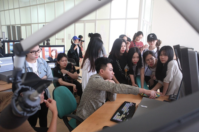 Khát vọng của thế hệ làm báo trẻ trong kỷ nguyên số- Ảnh 3. Khát vọng của thế hệ làm báo trẻ trong kỷ nguyên số- Ảnh 3.