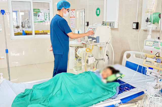 Từ vụ bé gái bị rắn cạp nia chui từ điều hòa ra cắn: Cách xử lý khi bị rắn cắn- Ảnh 1.