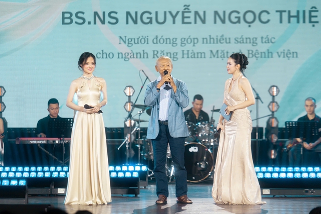 Vinh danh nhạc sĩ - bác sĩ Nguyễn Ngọc Thiện tại Đêm nhạc Vinh danh nhạc sĩ - bác sĩ Nguyễn Ngọc Thiện tại Đêm nhạc