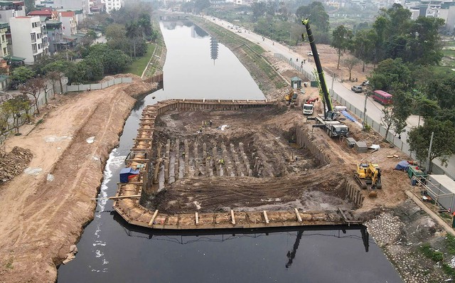 Sông Tô Lịch sắp hồi sinh trong xanh, nước chảy cuồn cuộn?- Ảnh 2. Sông Tô Lịch sắp hồi sinh trong xanh, nước chảy cuồn cuộn?- Ảnh 2.