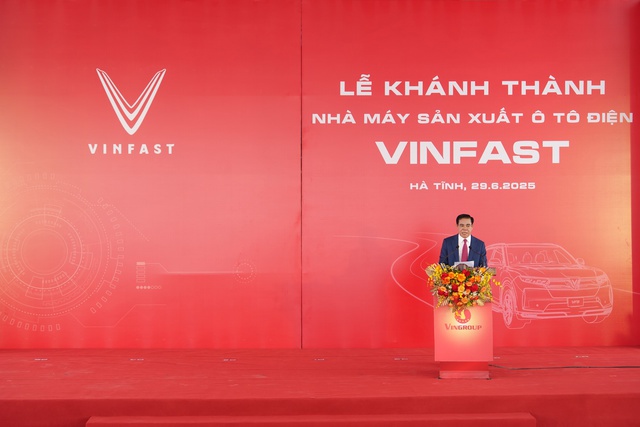 Phó Thủ tướng dự lễ khánh thành nhà máy sản xuất ô tô điện VinFast Hà Tĩnh- Ảnh 3. Phó Thủ tướng dự lễ khánh thành nhà máy sản xuất ô tô điện VinFast Hà Tĩnh- Ảnh 3.