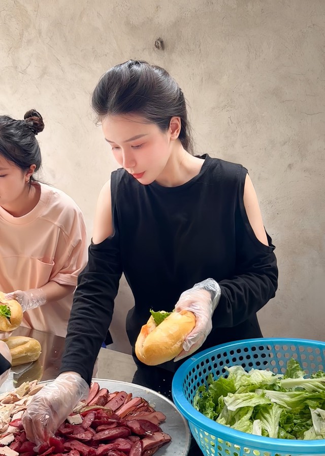 BunnyT và hành trình mang yêu thương đến cộng đồng- Ảnh 1. BunnyT và hành trình mang yêu thương đến cộng đồng- Ảnh 1.