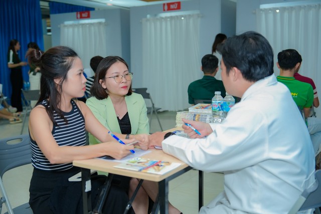 Khi nhân viên chăm sức khỏe cũng cần được chăm sóc- Ảnh 3. Khi nhân viên chăm sức khỏe cũng cần được chăm sóc- Ảnh 3.