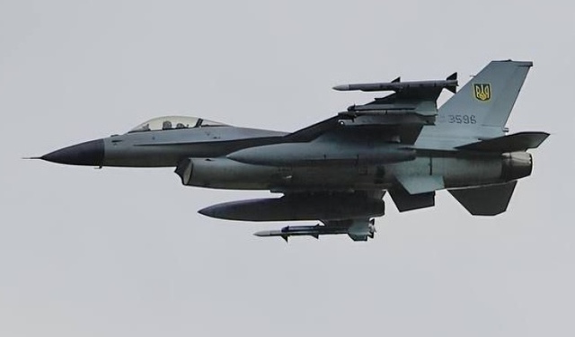 NATO chính thức chia sẻ dữ liệu tác chiến cho F-16 và Patriot của Ukraine- Ảnh 1.