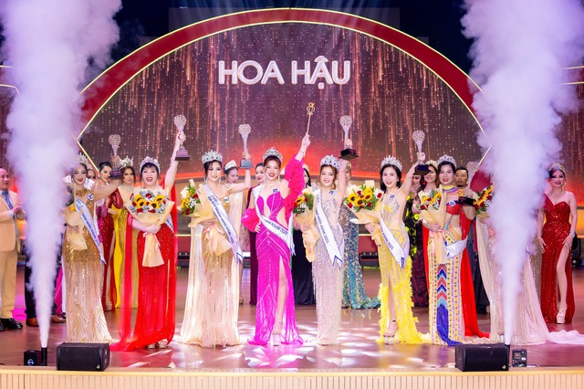 Nữ doanh nhân Trần Thị Thịnh khẳng định bản lĩnh phụ nữ hiện đại khi đăng quang Hoa hậu Doanh nhân Asean 2025- Ảnh 2.