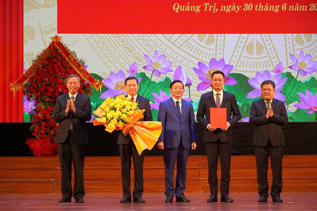 Quảng Bình và Quảng Trị 'về chung một nhà'- Ảnh 3. Quảng Bình và Quảng Trị 'về chung một nhà'- Ảnh 3.