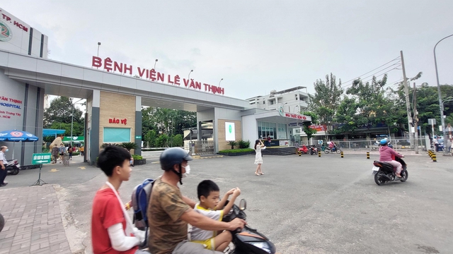 Y tế TPHCM thay đổi như thế nào từ hôm nay (1/7)?- Ảnh 1. Y tế TPHCM thay đổi như thế nào từ hôm nay (1/7)?- Ảnh 1.
