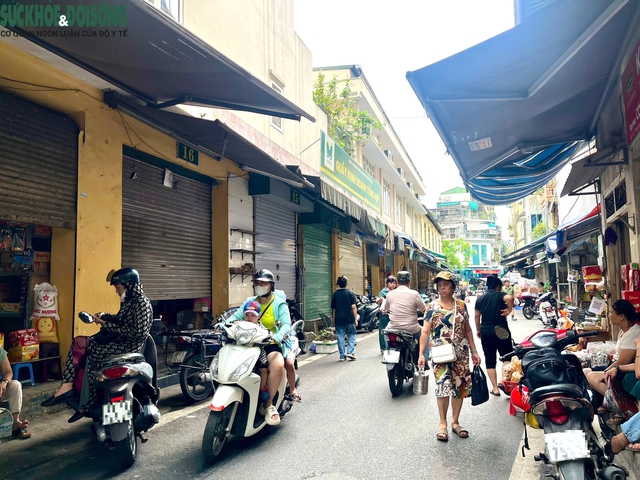Hàng loạt cửa hàng 'hái ra tiền' trên phố cổ Hà Nội đóng cửa: Chuyện gì đang xảy ra?- Ảnh 9.
