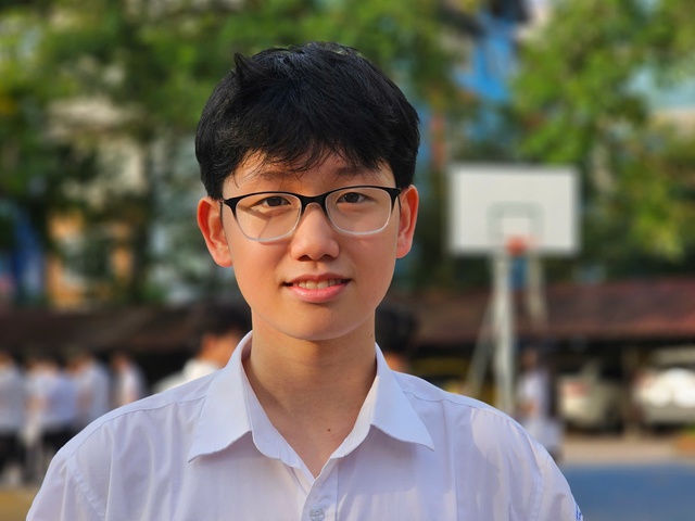 Học sinh Hà Nội tự tin 'khai màn' môn Ngữ văn, khởi động kỳ thi vào lớp 10- Ảnh 5. Học sinh Hà Nội tự tin 'khai màn' môn Ngữ văn, khởi động kỳ thi vào lớp 10- Ảnh 5.