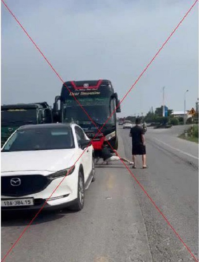 Tạm giữ hình sự chủ nhà xe chèn ép, bò trước đầu xe đối thủ để giành tuyến chở khách- Ảnh 1.