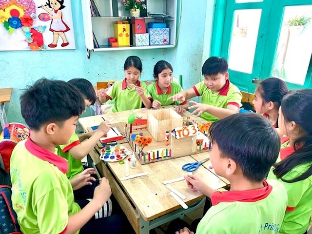 Thủ tướng: Bảo đảm mọi điều kiện để tổ chức dạy học 2 buổi/ngày- Ảnh 2. Thủ tướng: Bảo đảm mọi điều kiện để tổ chức dạy học 2 buổi/ngày- Ảnh 2.