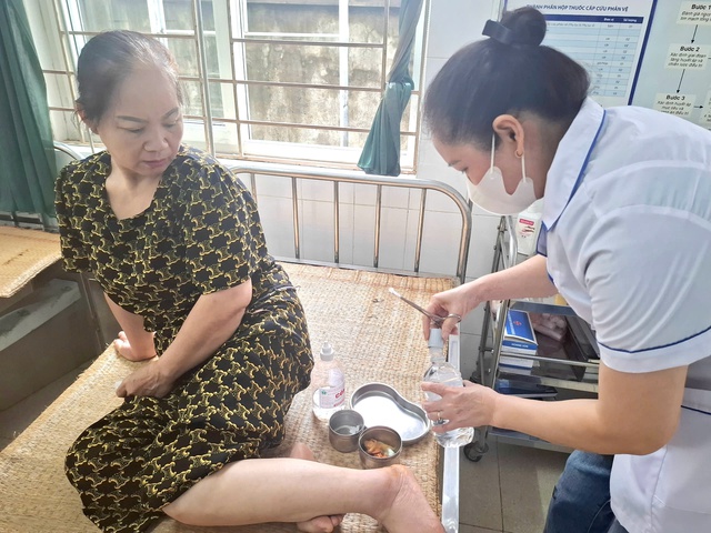 Y tế cơ sở sẵn sàng đồng hành cùng chính quyền mới- Ảnh 4. Y tế cơ sở sẵn sàng đồng hành cùng chính quyền mới- Ảnh 4.