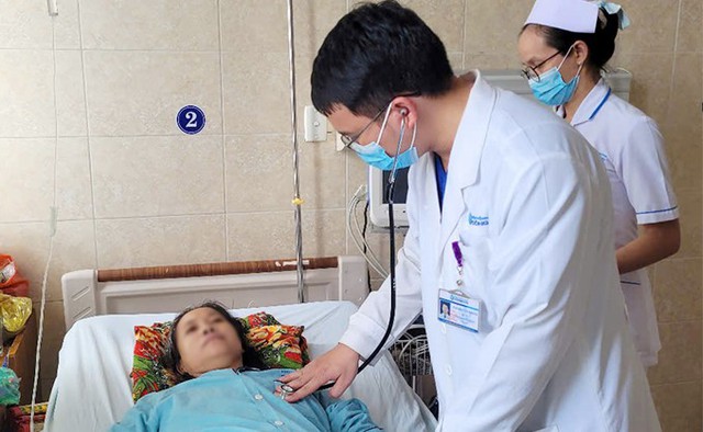Bệnh nhân có mạch máu 'phình to như trái cam' được cứu sống nhờ 4 kỹ thuật hiện đại- Ảnh 1.