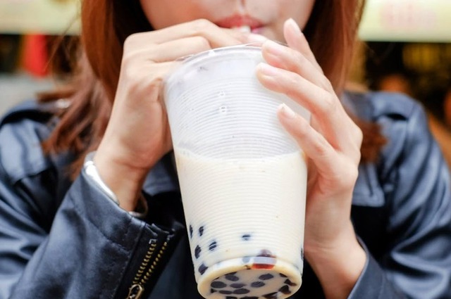 Trà sữa và nguy cơ gây tiểu đường, béo phì ở người trẻ- Ảnh 1.