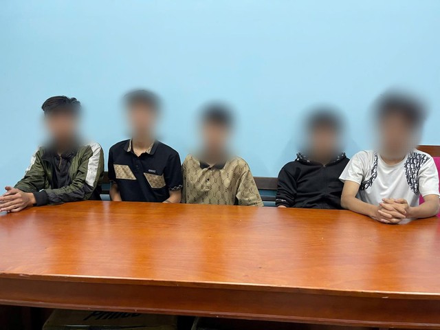 Nhóm thiếu niên rủ nhau trộm xe để có phương tiện... đi trộm- Ảnh 1. Nhóm thiếu niên rủ nhau trộm xe để có phương tiện... đi trộm- Ảnh 1.