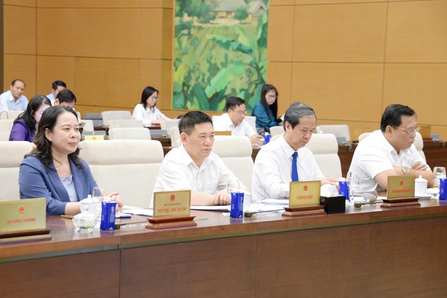 Bộ Chính trị sẽ cho ý kiến với dự thảo nghị quyết về chăm sóc sức khỏe nhân dân- Ảnh 3.