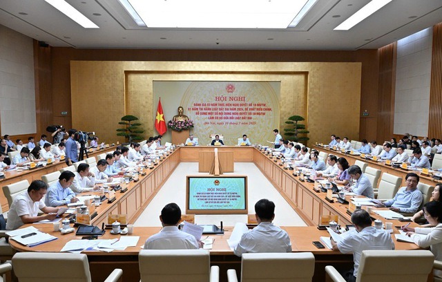 Thủ tướng: Chính sách, pháp luật về đất đai từng bước đi vào cuộc sống- Ảnh 1. Thủ tướng: Chính sách, pháp luật về đất đai từng bước đi vào cuộc sống- Ảnh 1.
