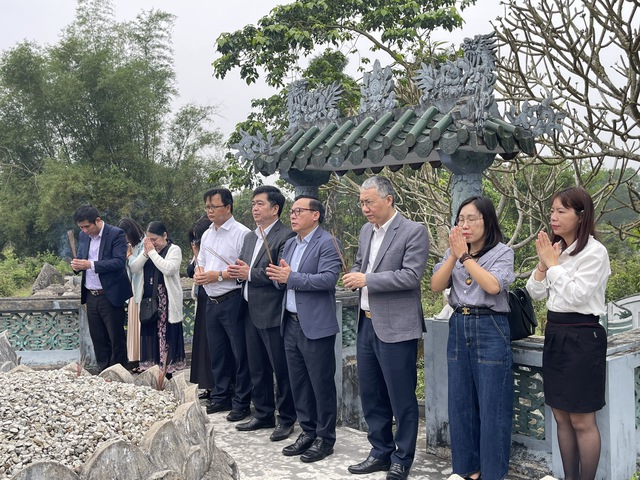 Tri ân liệt sĩ ngành y: Tiếp nối tinh thần cống hiến của Giáo sư Đặng Văn Ngữ- Ảnh 4.