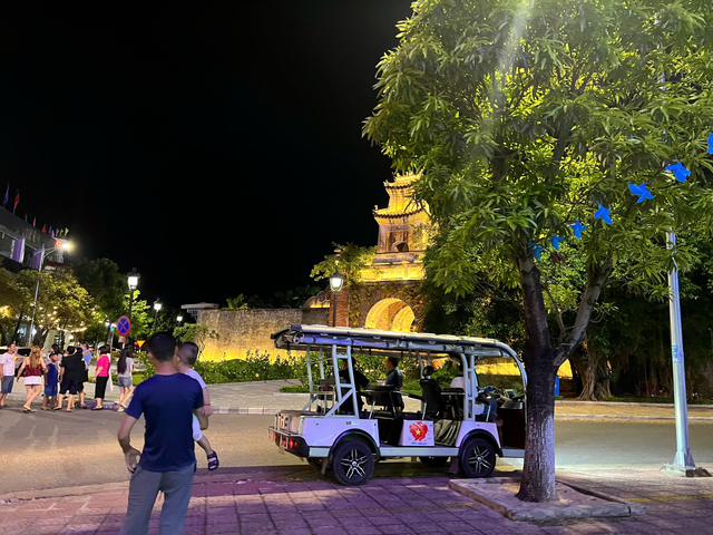 Hướng đi nào cho xe điện 4 bánh chở khách du lịch tại Quảng Trị?- Ảnh 1.